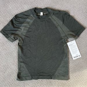 Lululemon Seamless Training Short Sleeve
